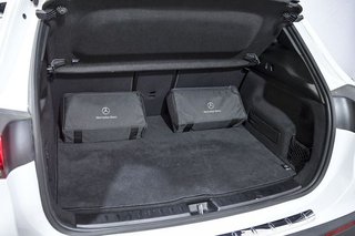 Mercedes EQA MERCEDES-BENZ   300 4MATIC
