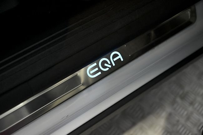 Mercedes-Benz EQA 300 4MATIC 2022, foto 28