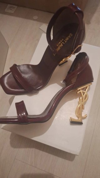 Sandalias Saint Laurent YSL Oro Marrón