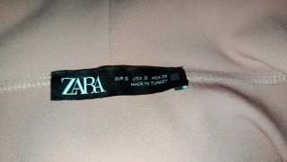Sudadera fina color rosa, blanca y negra