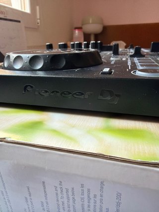 Controladora DJ Pioneer DDJ-200