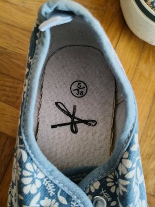 Zapatillas mujer estampadas