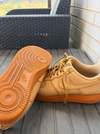 Nike Air Force 1 Marrón Talla 42
