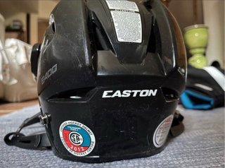 Casco de Hockey Easton con Rejilla