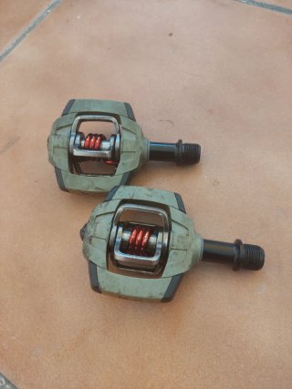 Pedales automáticos Crank Brothers
