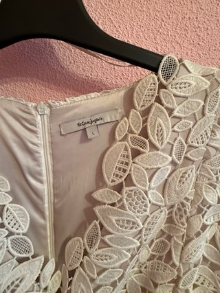 Vestido encaje beige/blanco estilo novia