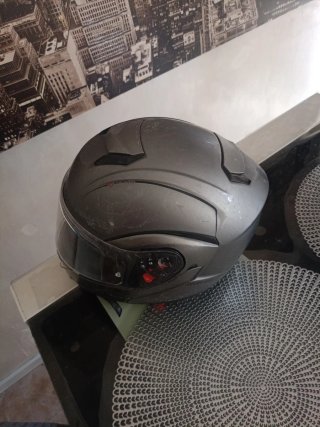Casco de moto integral gris