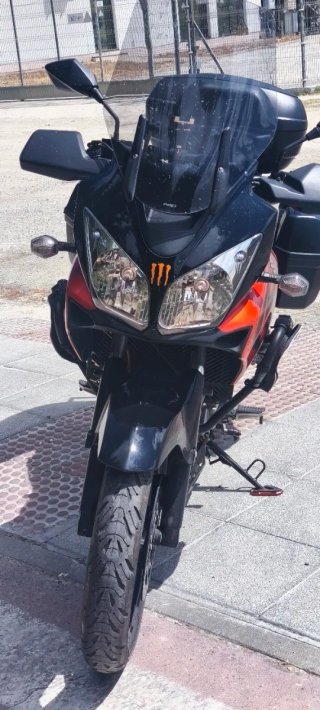 Suzuki V-Strom 650 ABS 2010 Roja