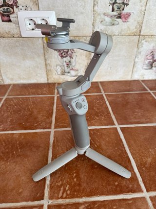 Estabilizador de imagen DJI Osmo 4 SE