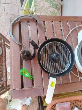 Freidora TEFAL de aire blanca