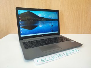 Portátil HP 250 G7 i5 8GB 128GB SSD