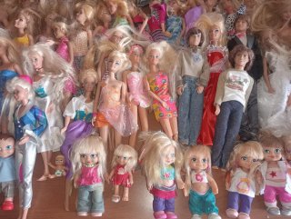 Lote de Muñecas Barbie y Accesorios