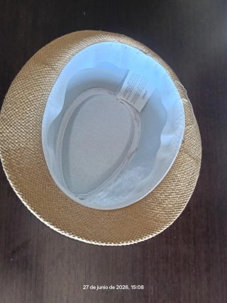 Sombrero de niño beige y  negro