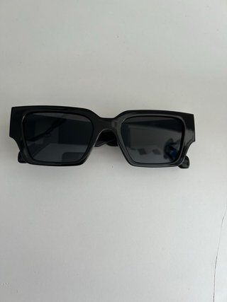 Gafas de sol off white negras