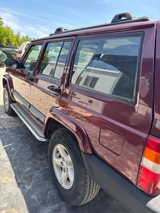 Jeep Cherokee 2000