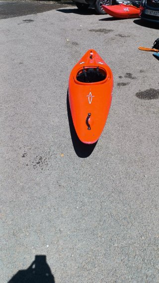Kayak de aguas bravas RPM
