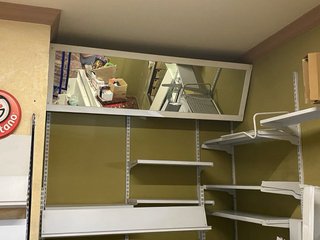 Estanterías metálicas para tienda o taller