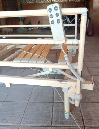 Se vende URGENTE por traslado Cama articulada