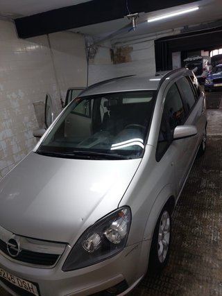 Opel Zafira b 2005