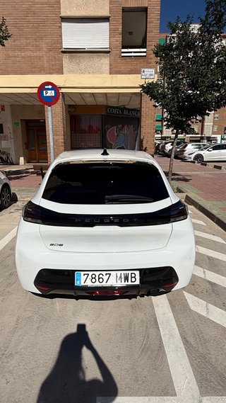 Peugeot 208 2024