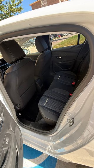 Peugeot 208 2024