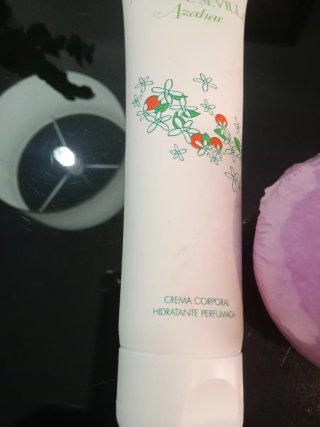 Lote Aire de Sevilla Crema Corporal y Bomba de Bañ