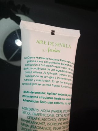 Lote Aire de Sevilla Crema Corporal y Bomba de Bañ