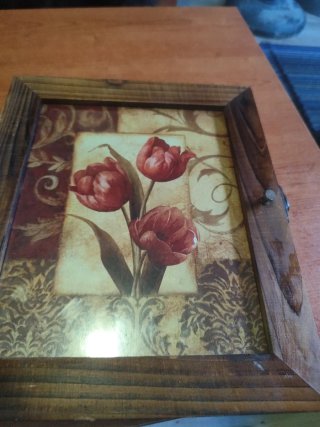 Cuadro decorativo llaves madera y papel