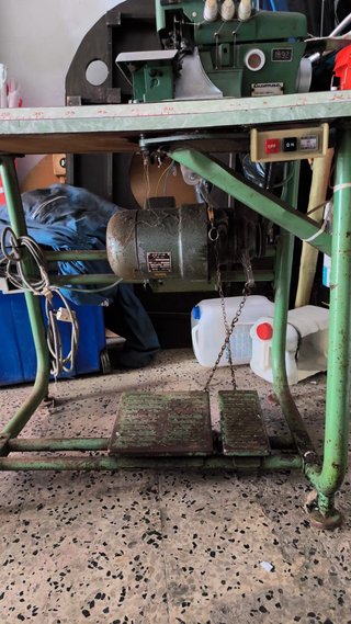 Máquina de coser industrial Kimoldi