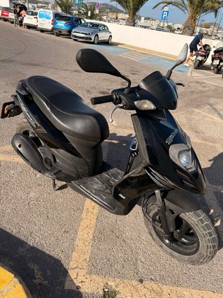 Piaggio Typhoon 125cc Negra