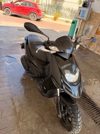 Piaggio Typhoon 125cc Negra