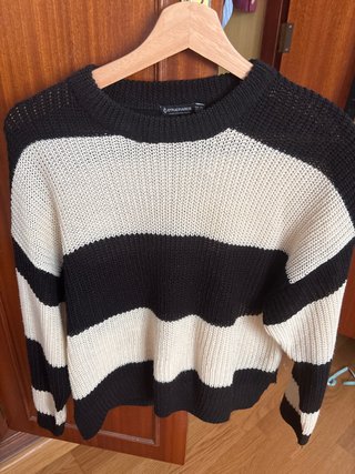 Jersey Stradivarius rayas beige y negro