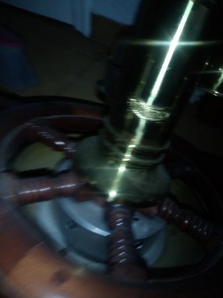 Lampada nautica in ottone e legno