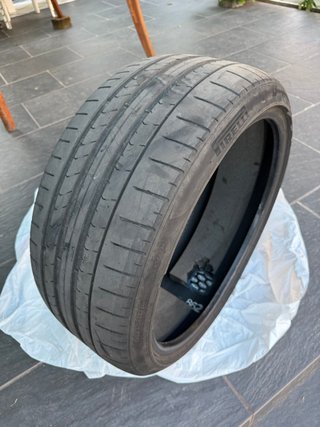 2X Neumáticos Pirelli P Zero PZ4 235/35/R20  92Y