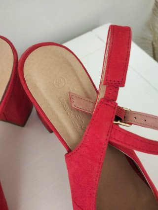 Zapatos rojos tacón slingback