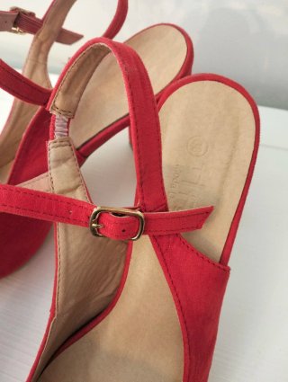Zapatos rojos tacón slingback