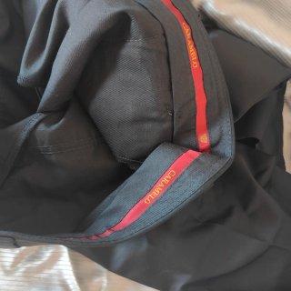 Traje de novio negro