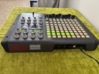 Akai APC40 Mk1 Controlador MIDI