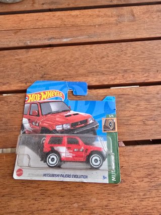 Hot Wheels Mitsubishi Pajero Evolution