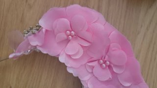 Tocado de fiesta hecho a mano