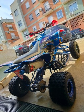 Quad Yamaha YFZ 450 Azul/Rojo