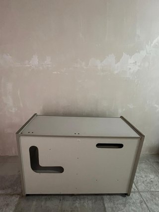 Scrivania moderna con ruote (a Cehegin)