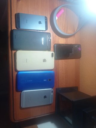 Teléfonos para piezas
