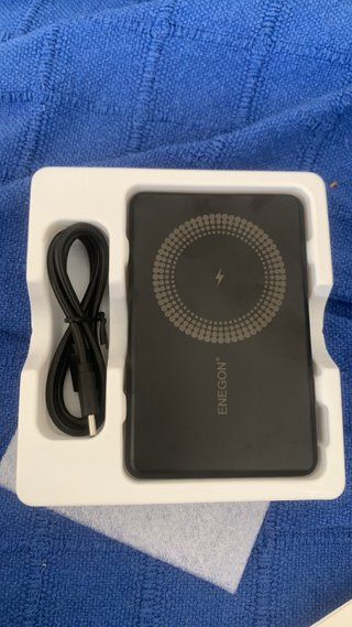 Batería Externa Magnética Enegon 10000mAh