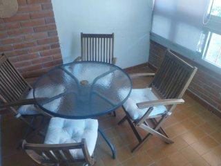 Mesa y Sillas Terraza Madera y Cristal