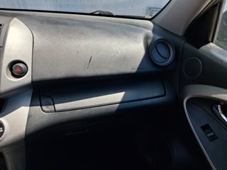 Toyota RAV4 2.0 VVTI SOL 4x4