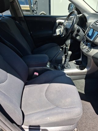 Toyota RAV4 2.0 VVTI SOL 4x4