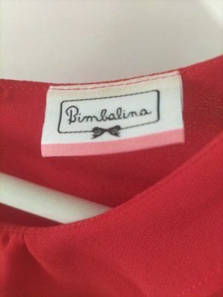 Vestido rojo niña