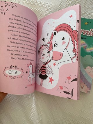Una fiesta del revés / Unicornia: An Upside-Dow...