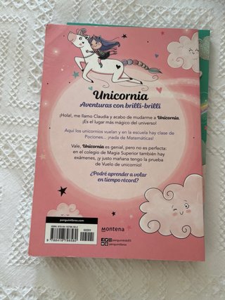 Una fiesta del revés / Unicornia: An Upside-Dow...